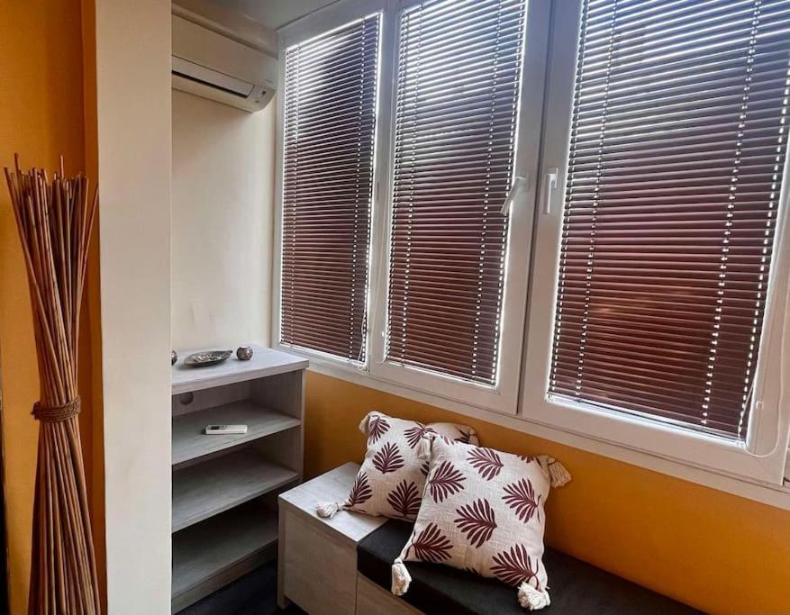 Cozy 2Br Oasis In Central Μπουργκάς Εξωτερικό φωτογραφία